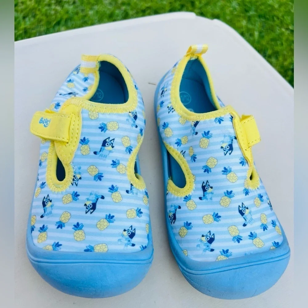 Ground Up Bluey Girl's Easy Pull On Take off Hook & Loop Water Shoe 11-12